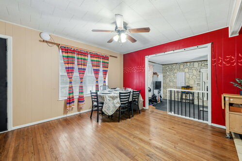 Photo 13 of 914 6th Street in Blanco, Texas