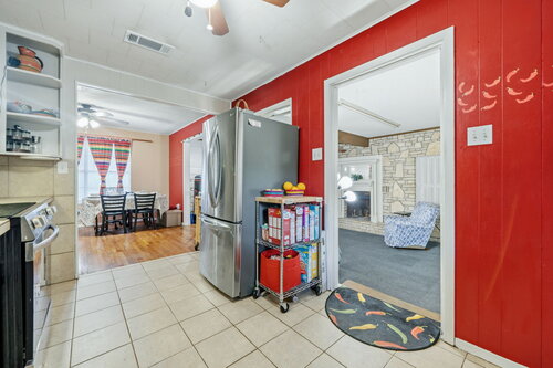 Photo 18 of 914 6th Street in Blanco, Texas