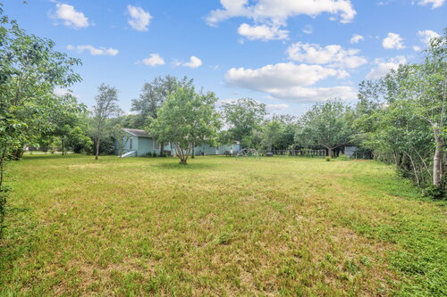 Photo 46 of 914 6th Street in Blanco, Texas