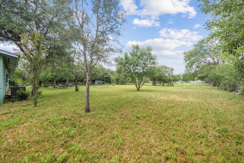 Photo 47 of 914 6th Street in Blanco, Texas
