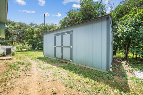 Photo 49 of 914 6th Street in Blanco, Texas