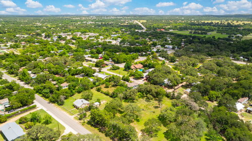 Photo 57 of 914 6th Street in Blanco, Texas