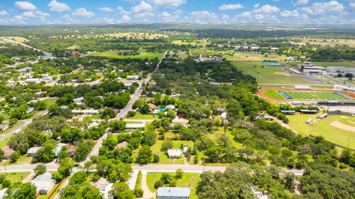 Photo 58 of 914 6th Street in Blanco, Texas